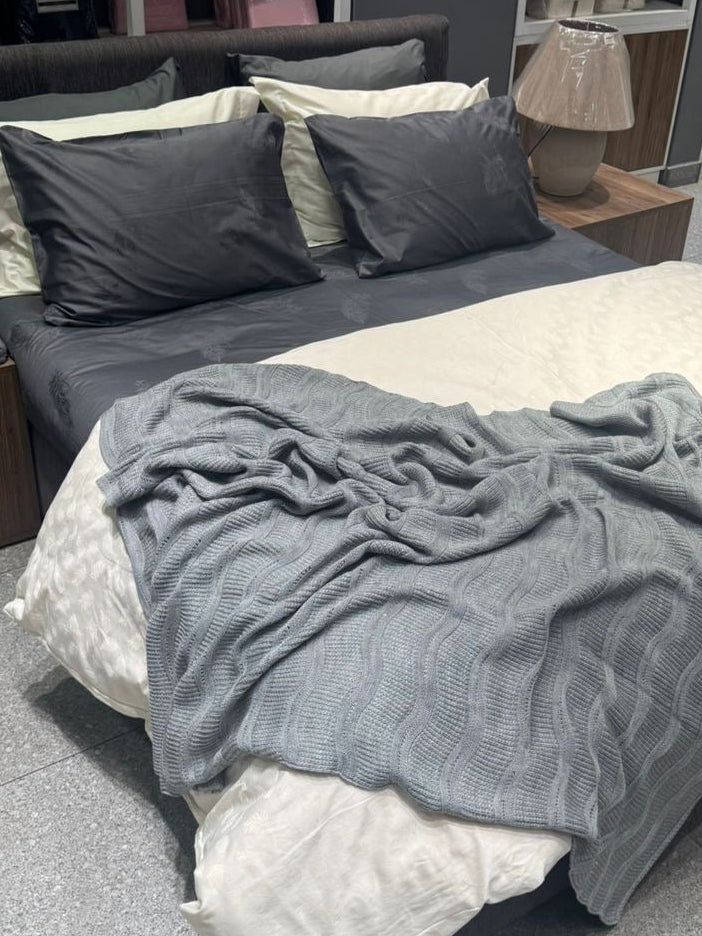 Waves Knit Throw