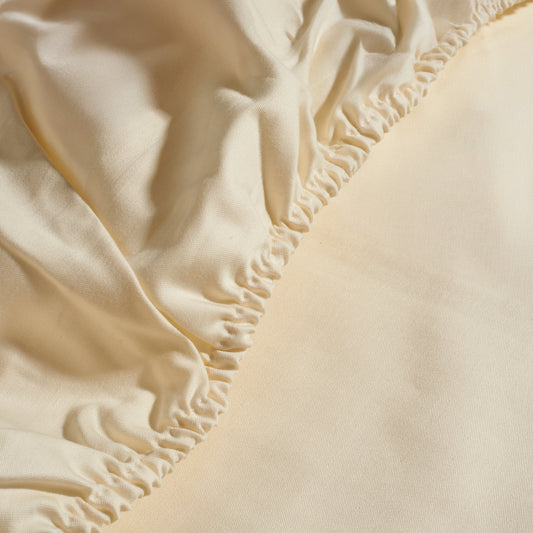 Off White Plain Fitted Sheet 200 TC